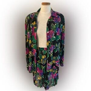 Vintage 2 piece blouse set skirt and top floral